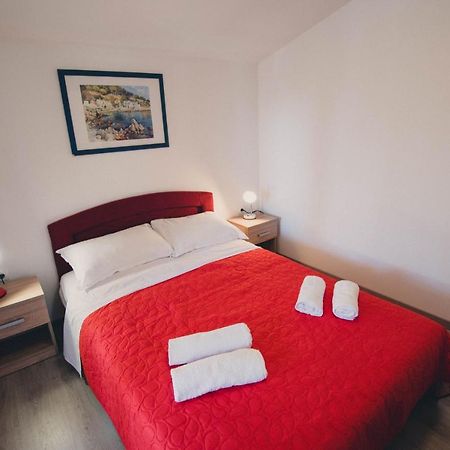 Apartments Vodice Buitenkant foto