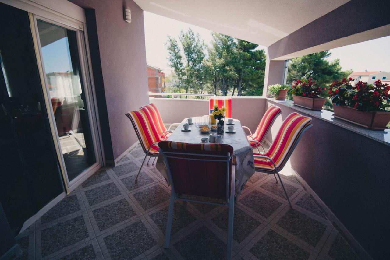 Apartments Vodice Buitenkant foto